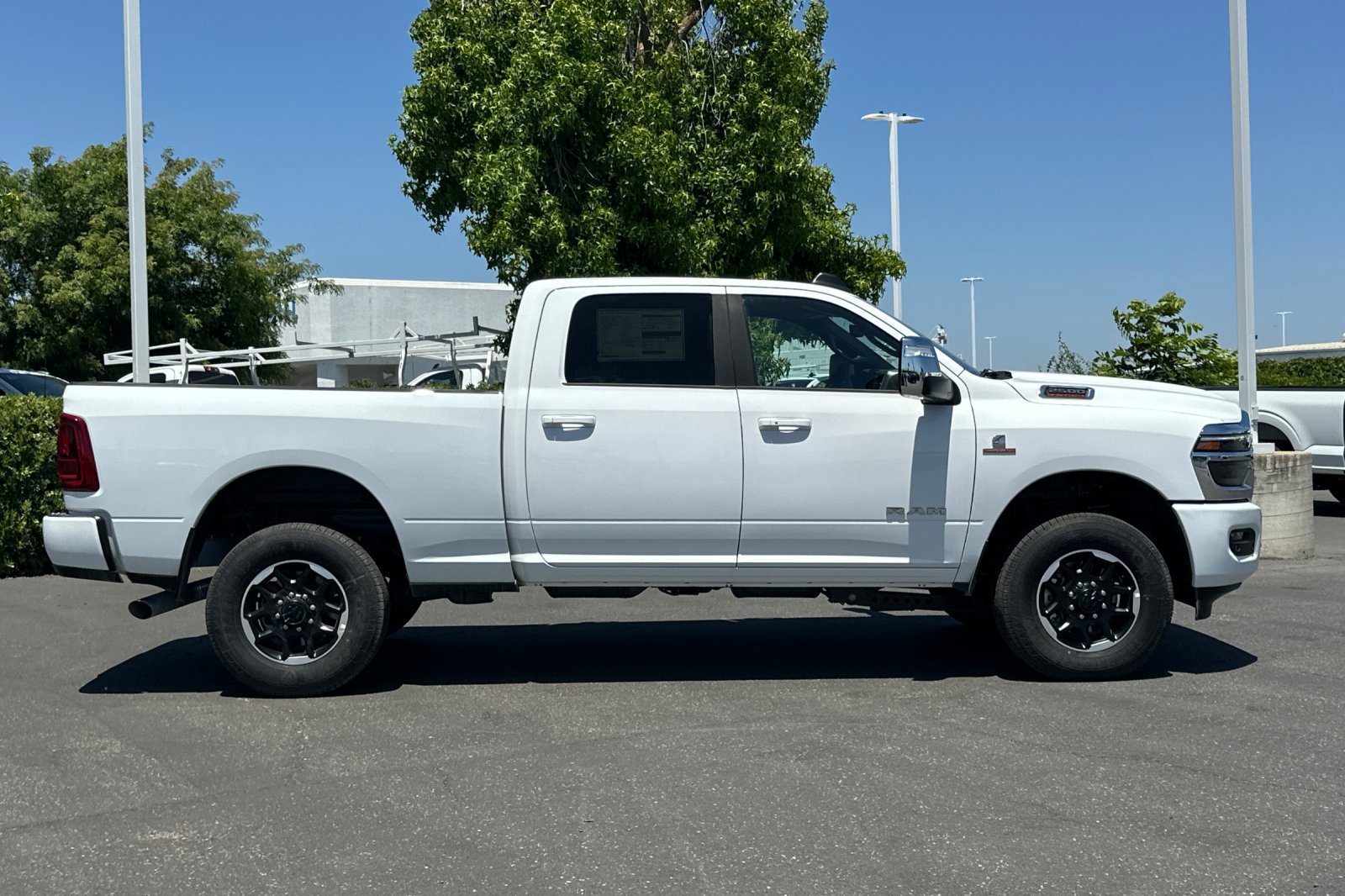 2025 Ram 2500 Laramie photo 3