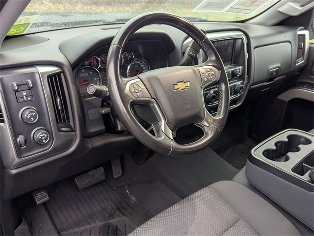 2019 Chevrolet Silverado 1500 LT photo 2