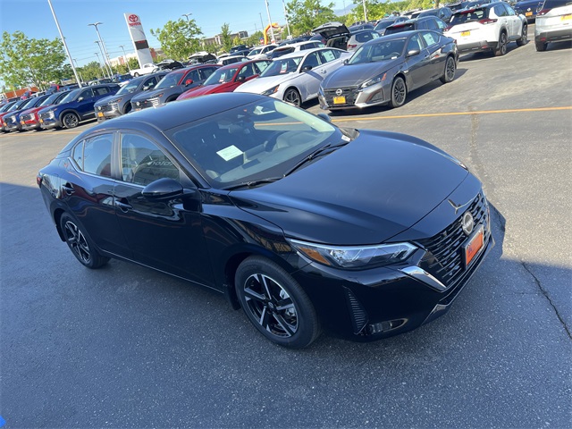 2025 Nissan Sentra SV photo 3