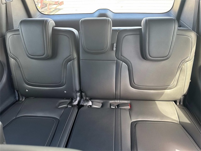 2025 Nissan Armada photo 15
