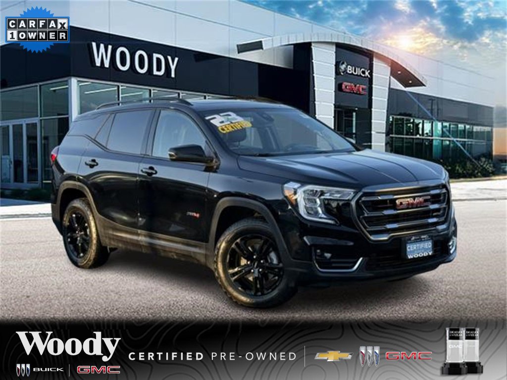 2023 GMC Terrain AT4's photo