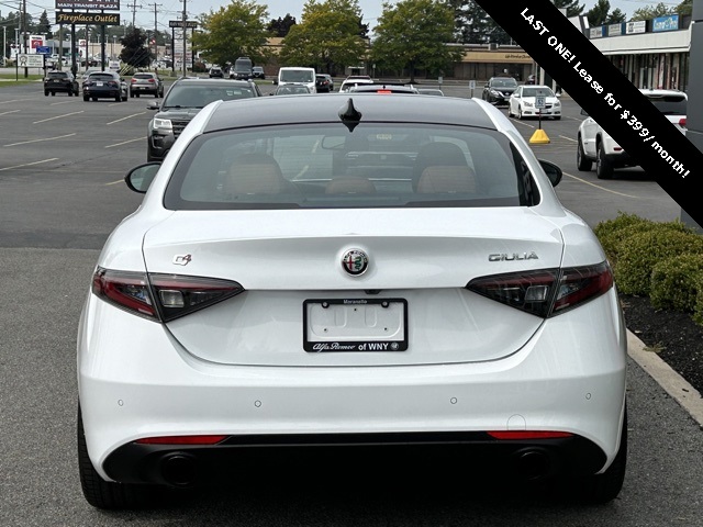 2024 Alfa Romeo Giulia Ti photo 5
