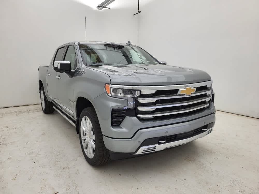 2025 Chevrolet Silverado High Country photo 21