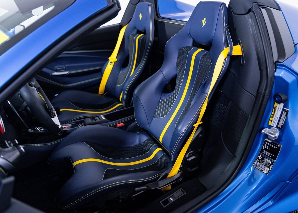 Certified Used 2022 Blu Corsa Ferrari Base image 21