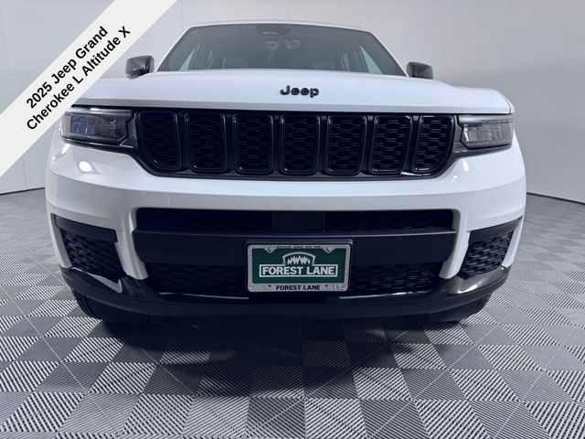 2025 Jeep Grand Cherokee Altitude X photo 10