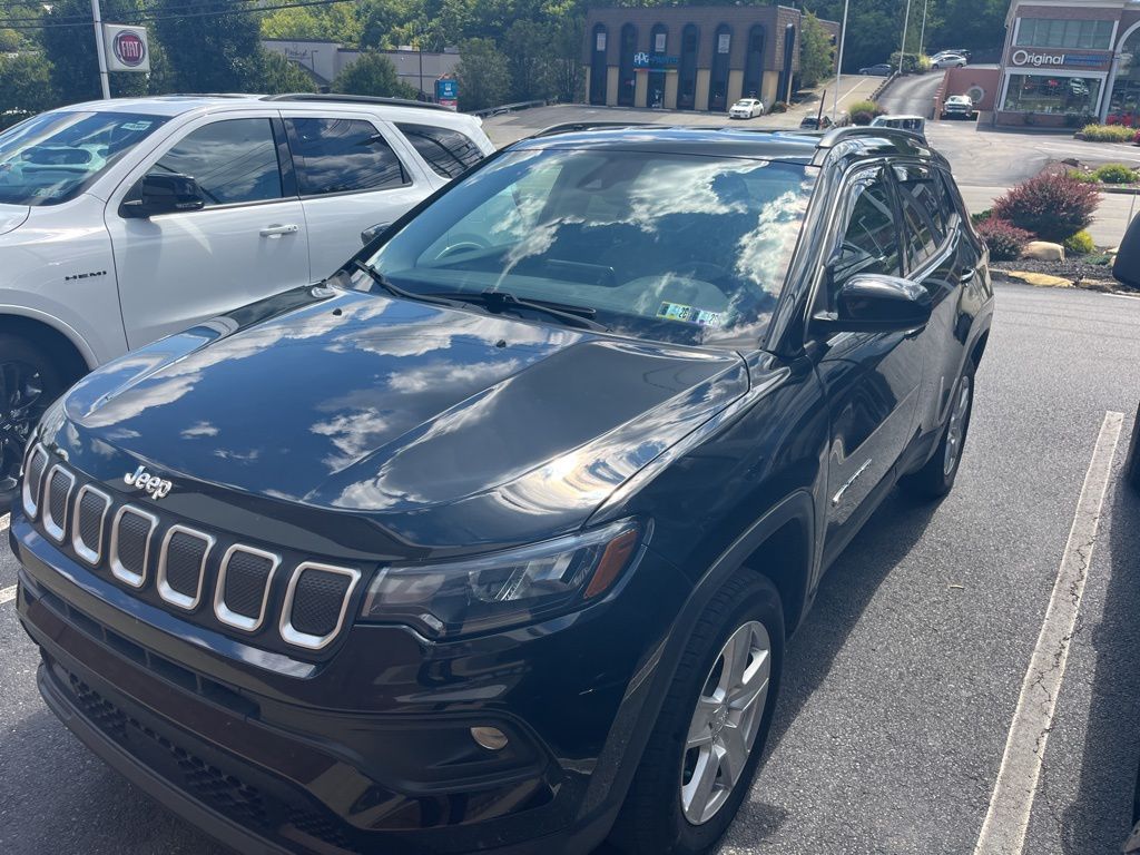 2022 Jeep Compass Latitude photo 24