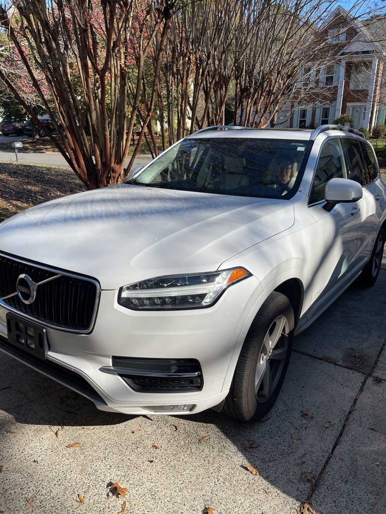 2019 Volvo XC90 Momentum
