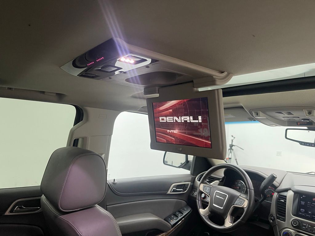 2015 Gmc Yukon Denali photo 35