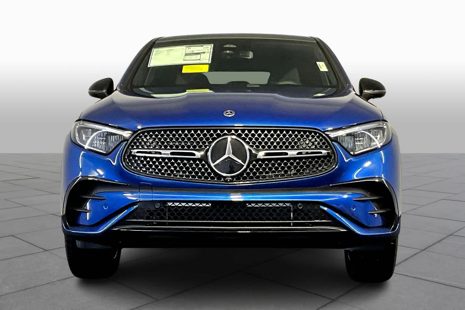 2025 Mercedes Benz GLC 300 4MATIC photo 2
