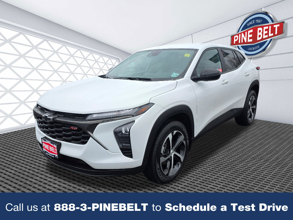 2024 Chevrolet Trax RS's photo