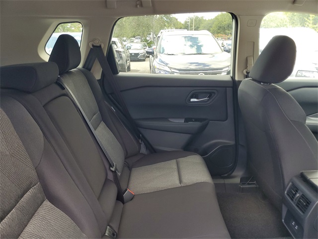2026 Nissan Rogue SV photo 25