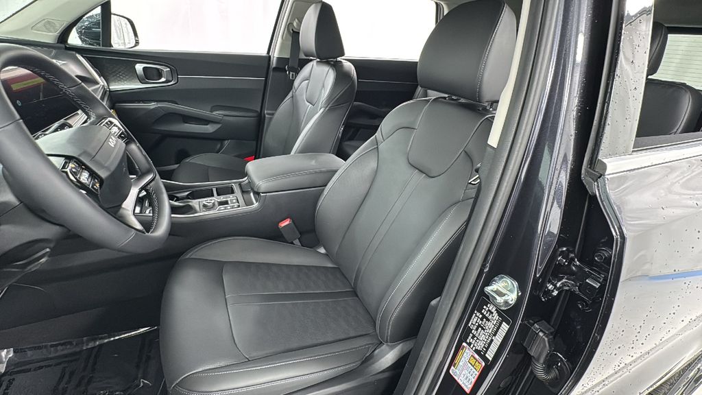 2026 Kia Sorento EX photo 10