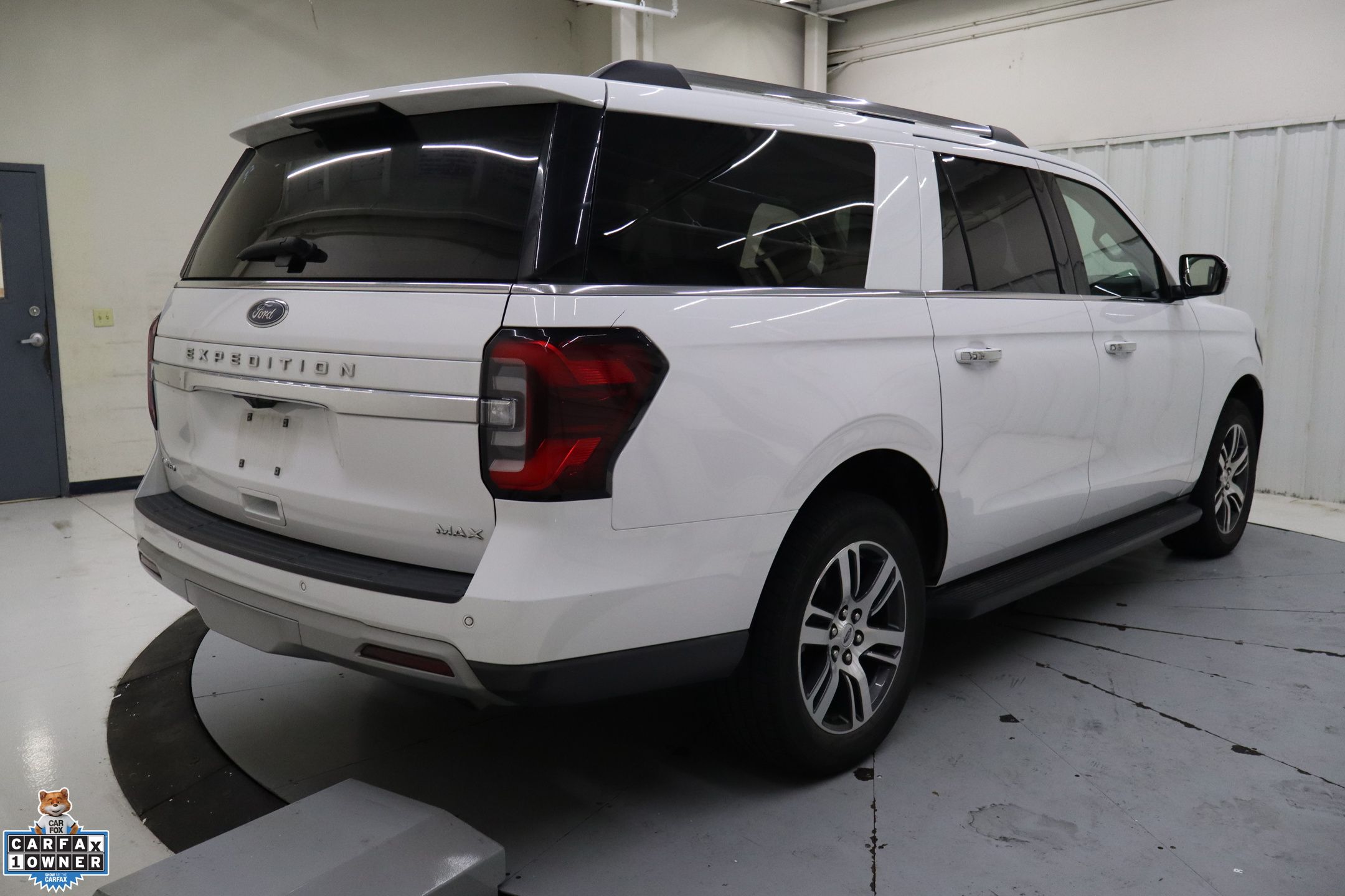 2024 Ford Expedition MAX Limited photo 2