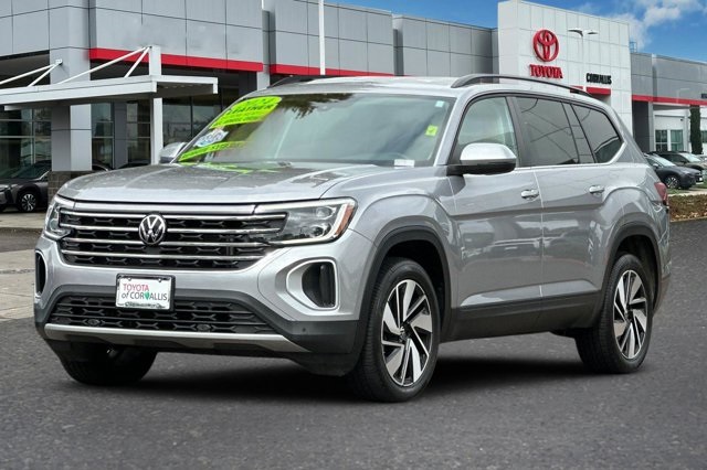 2024 Volkswagen Atlas SE Technology photo 8