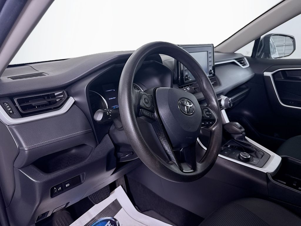 2022 Toyota RAV4 Hybrid LE photo 8