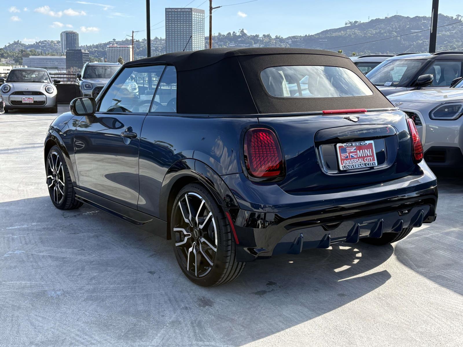 2026 Mini Cooper Convertible Iconic photo 3