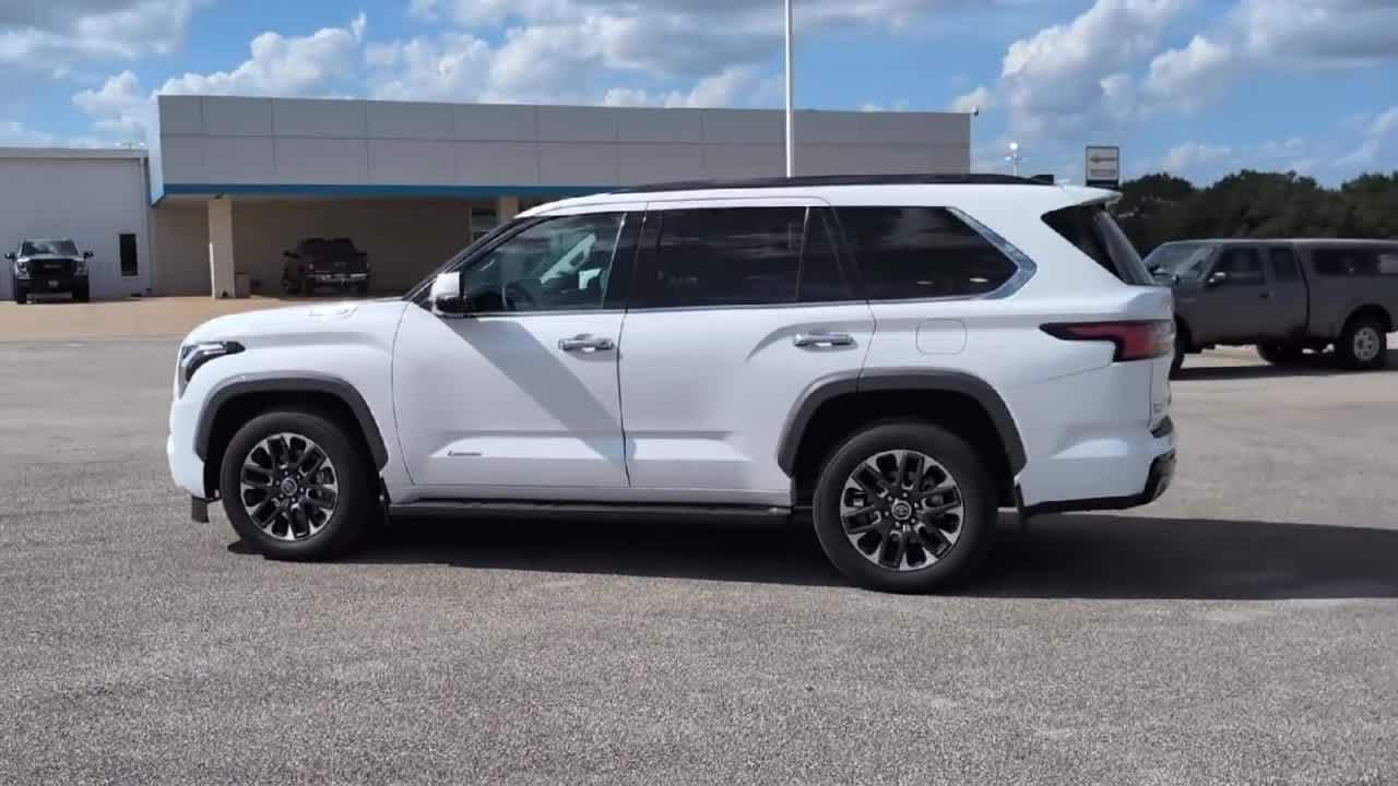 2023 Toyota Sequoia Limited photo 4