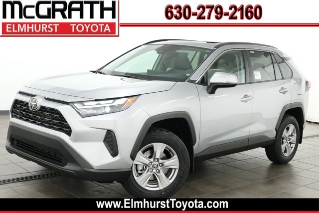 2025 Toyota RAV4 XLE's photo