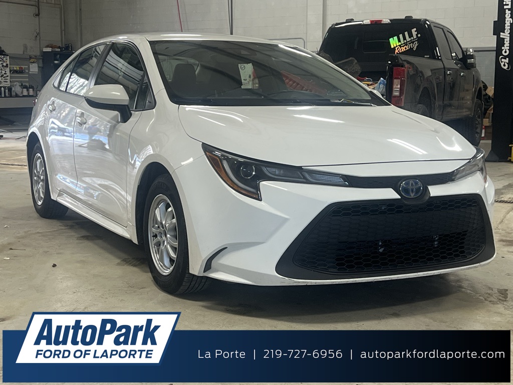2022 Toyota Corolla LE's photo
