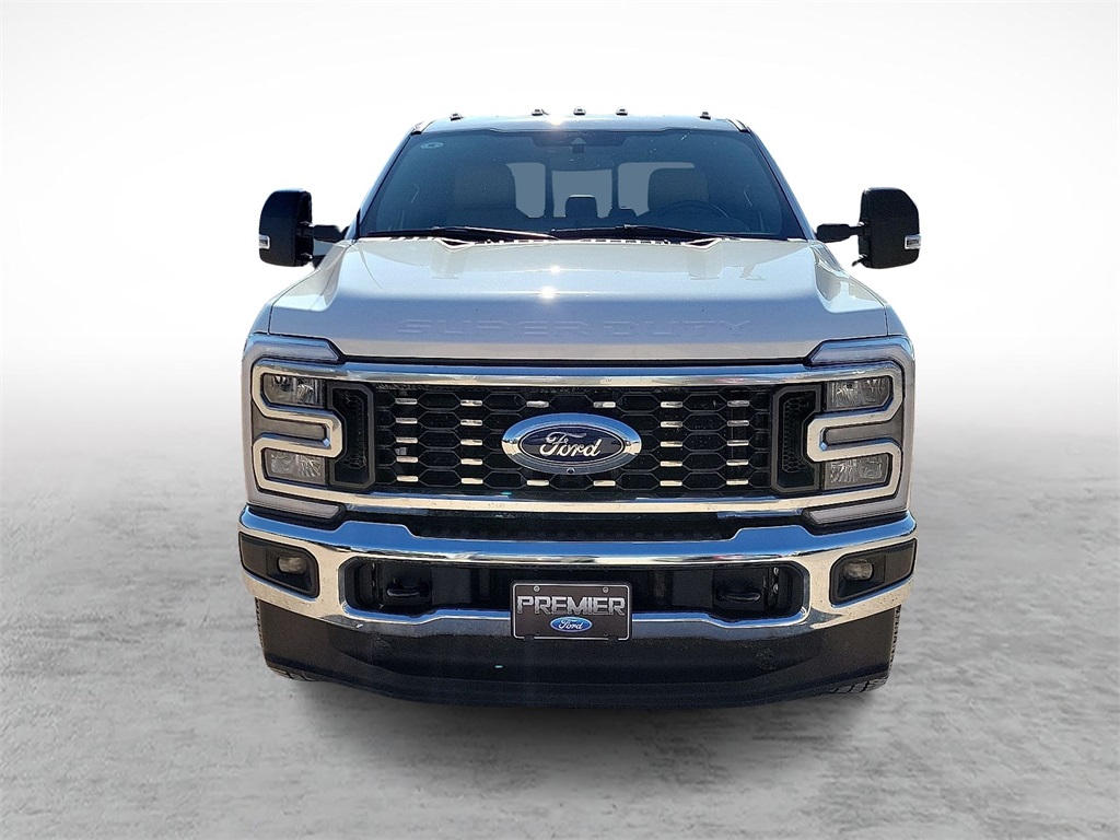 2024 Ford F-350 Lariat photo 3