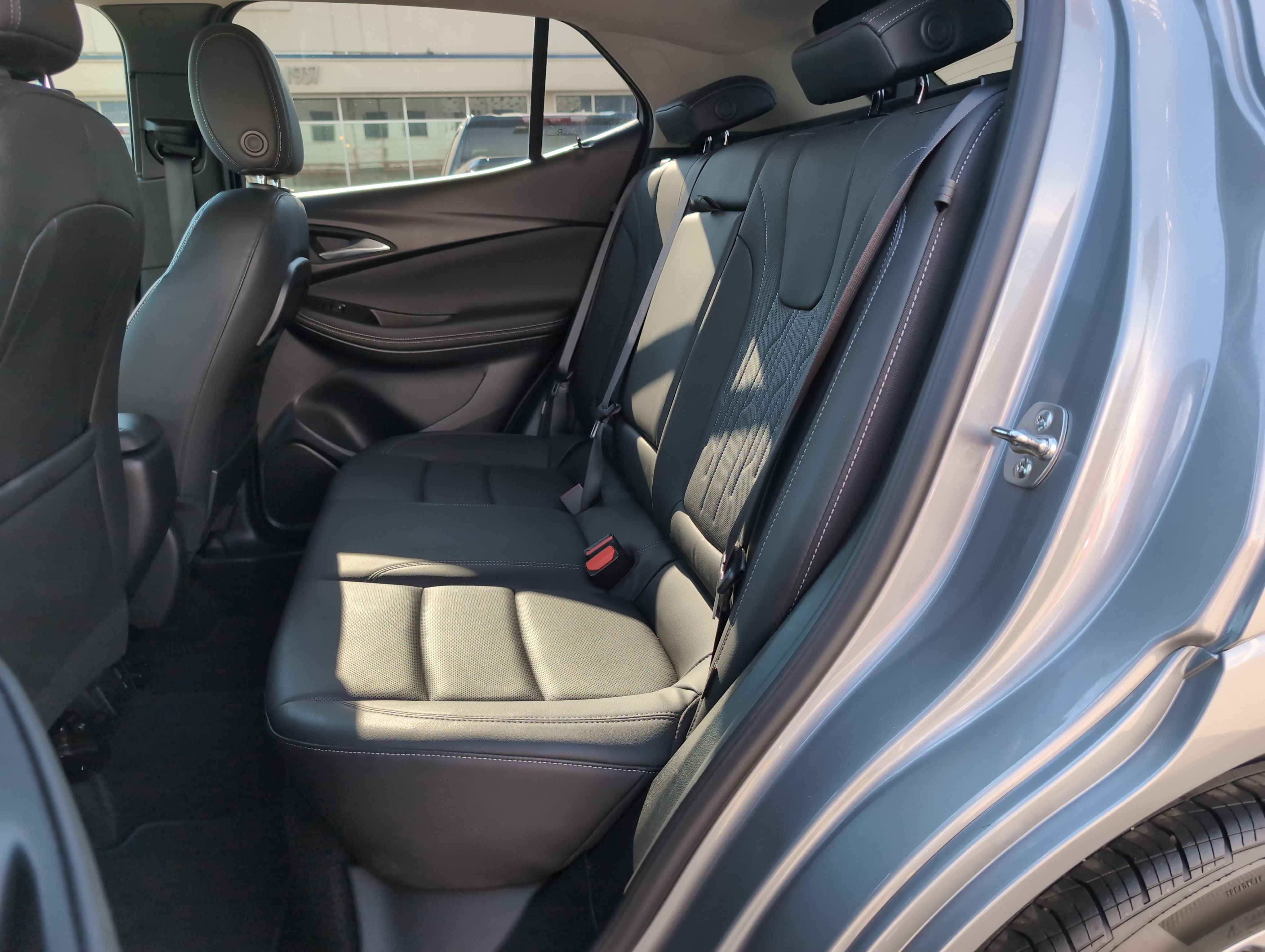 2024 Buick Encore GX Avenir photo 18