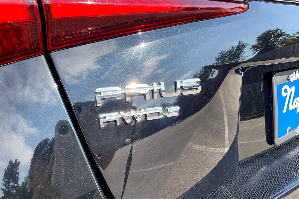 2021 Toyota Prius XLE AWD-e photo 28