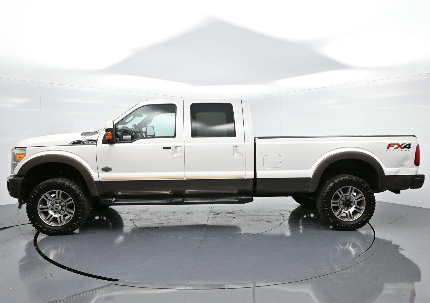 2015 Ford F-350 King Ranch photo 4