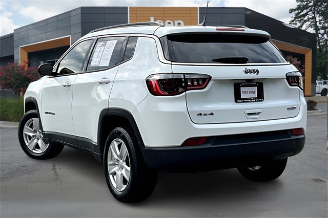 2022 Jeep Compass Latitude photo 4