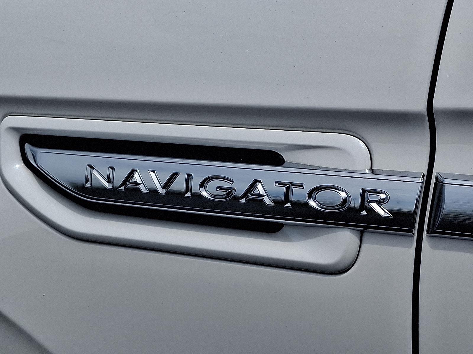 2020 Lincoln Navigator L Reserve photo 29