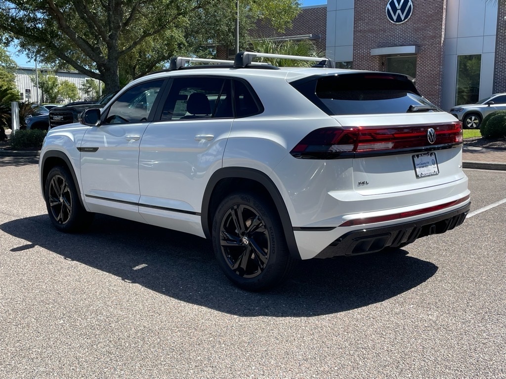 2025 Volkswagen Atlas Cross Sport SEL R-Line photo 21