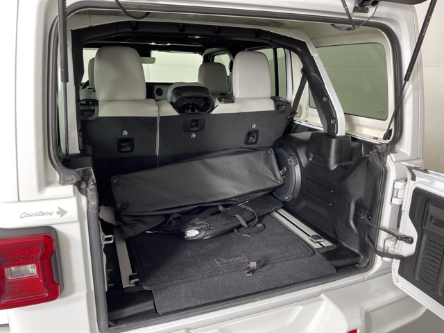 2022 Jeep Wrangler Unlimited Sahara High Altitude photo 39