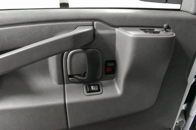 2023 Gmc Savana Cargo 2500 photo 15