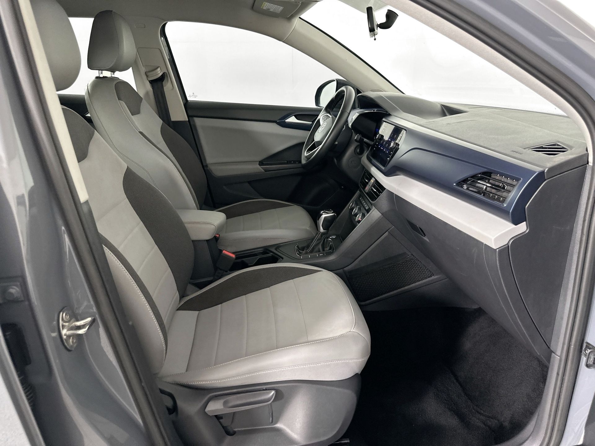 2022 Volkswagen Taos SE photo 20