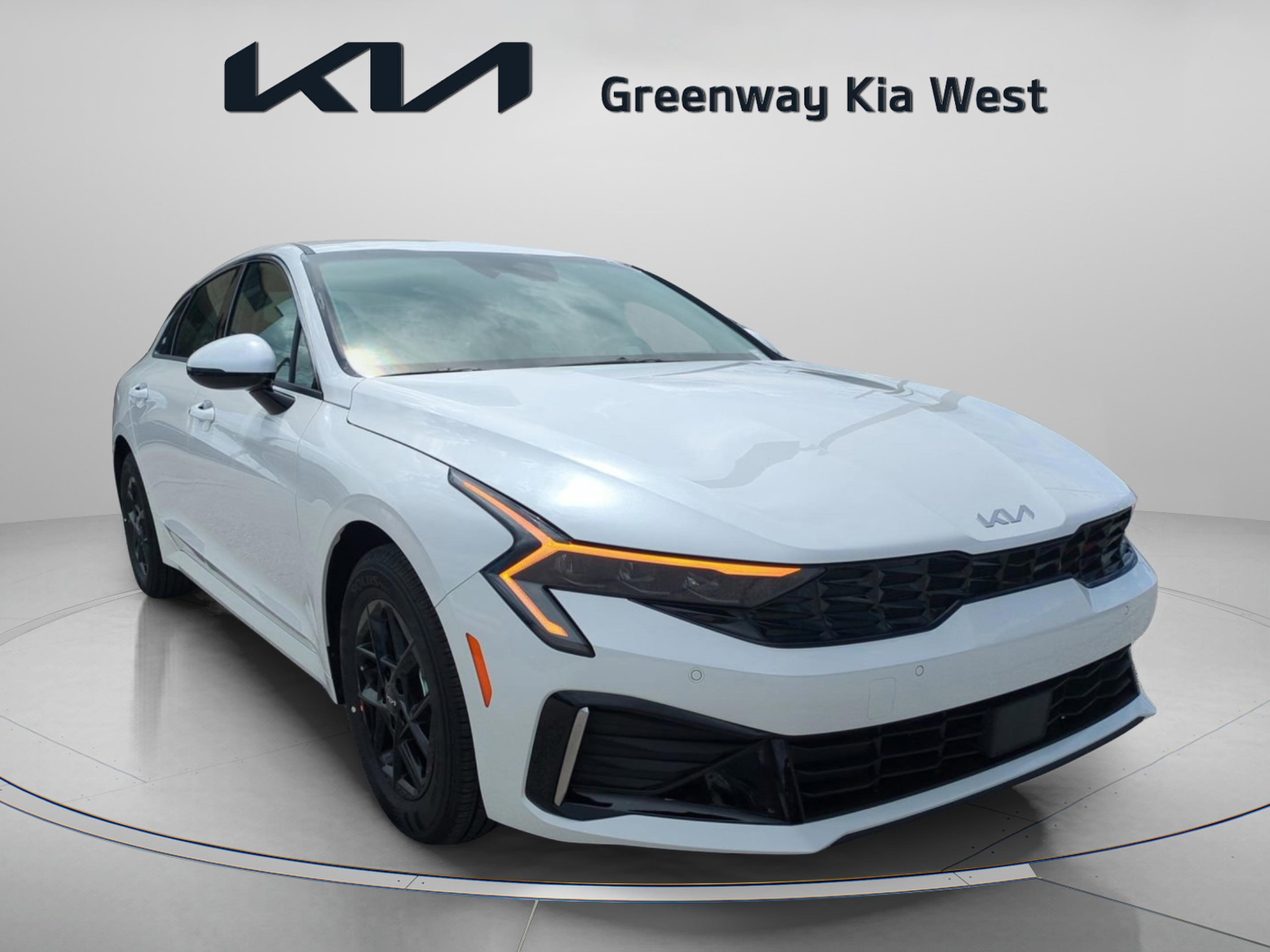 2025 Kia K5 LXS's photo