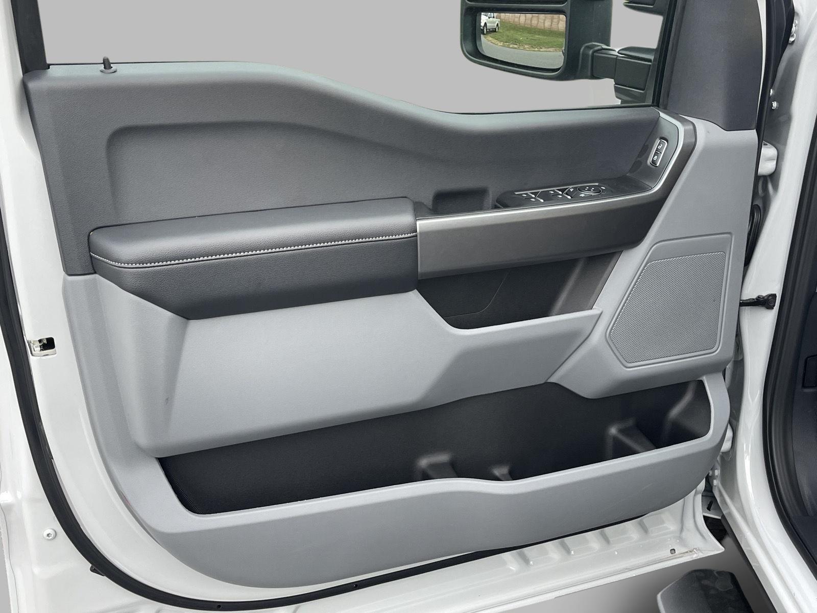 2026 Ford F-350 XL photo 20