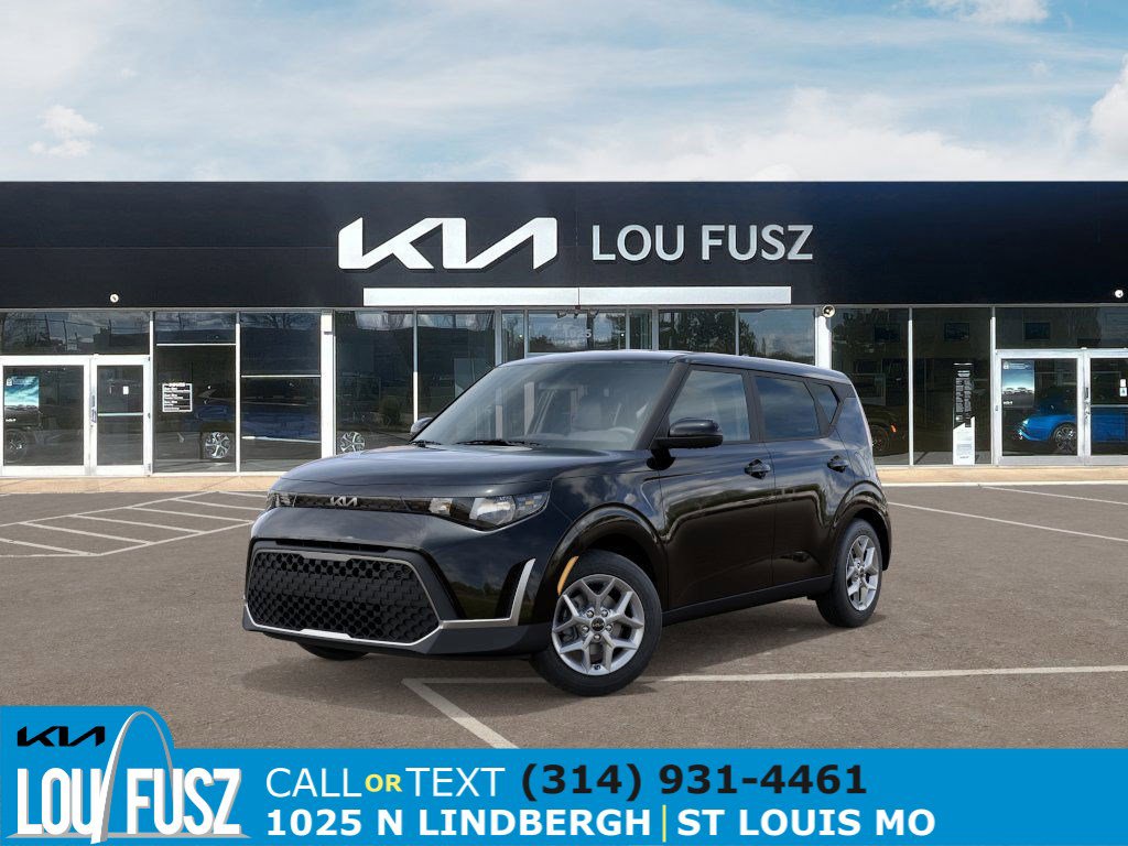 2025 Kia Soul LX's photo