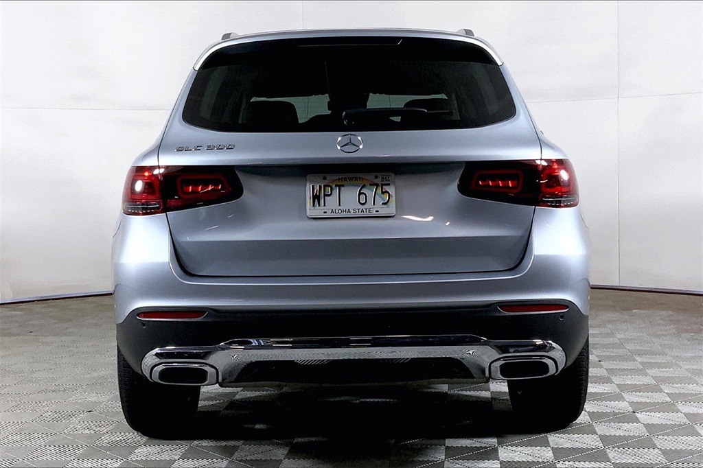 2022 Mercedes Benz GLC 300 photo 3