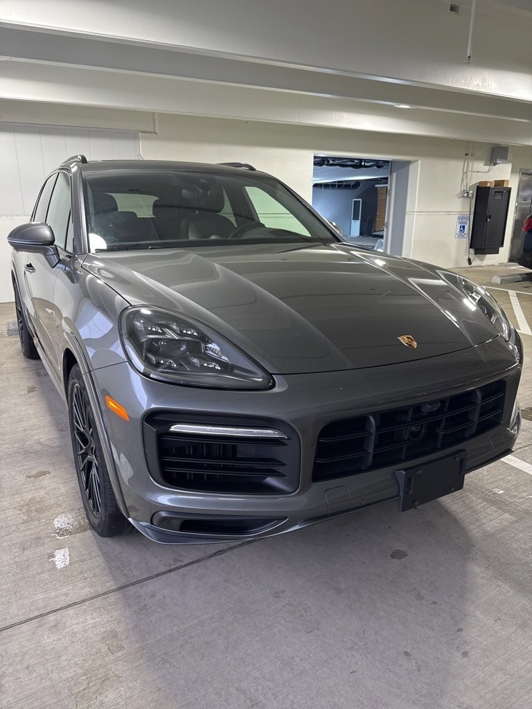 2021 Porsche Cayenne GTS photo 2