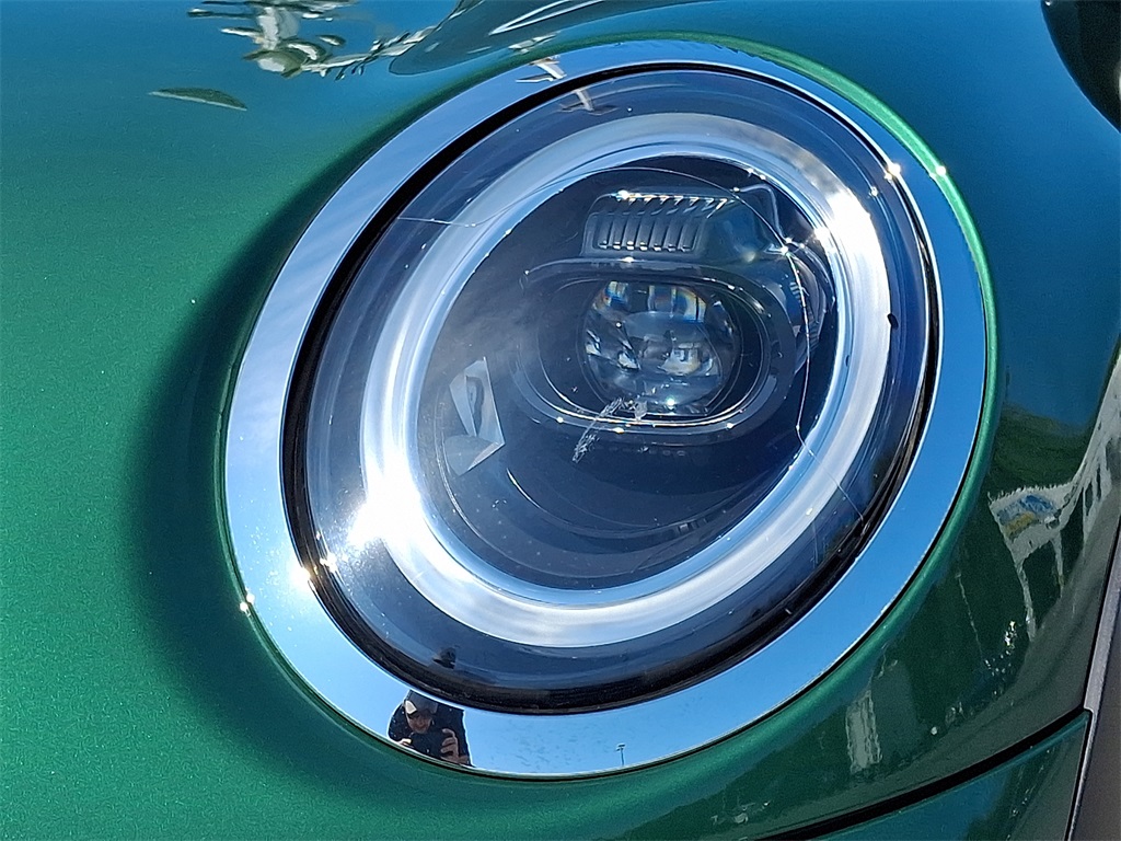 2022 Mini Cooper SE Signature photo 10
