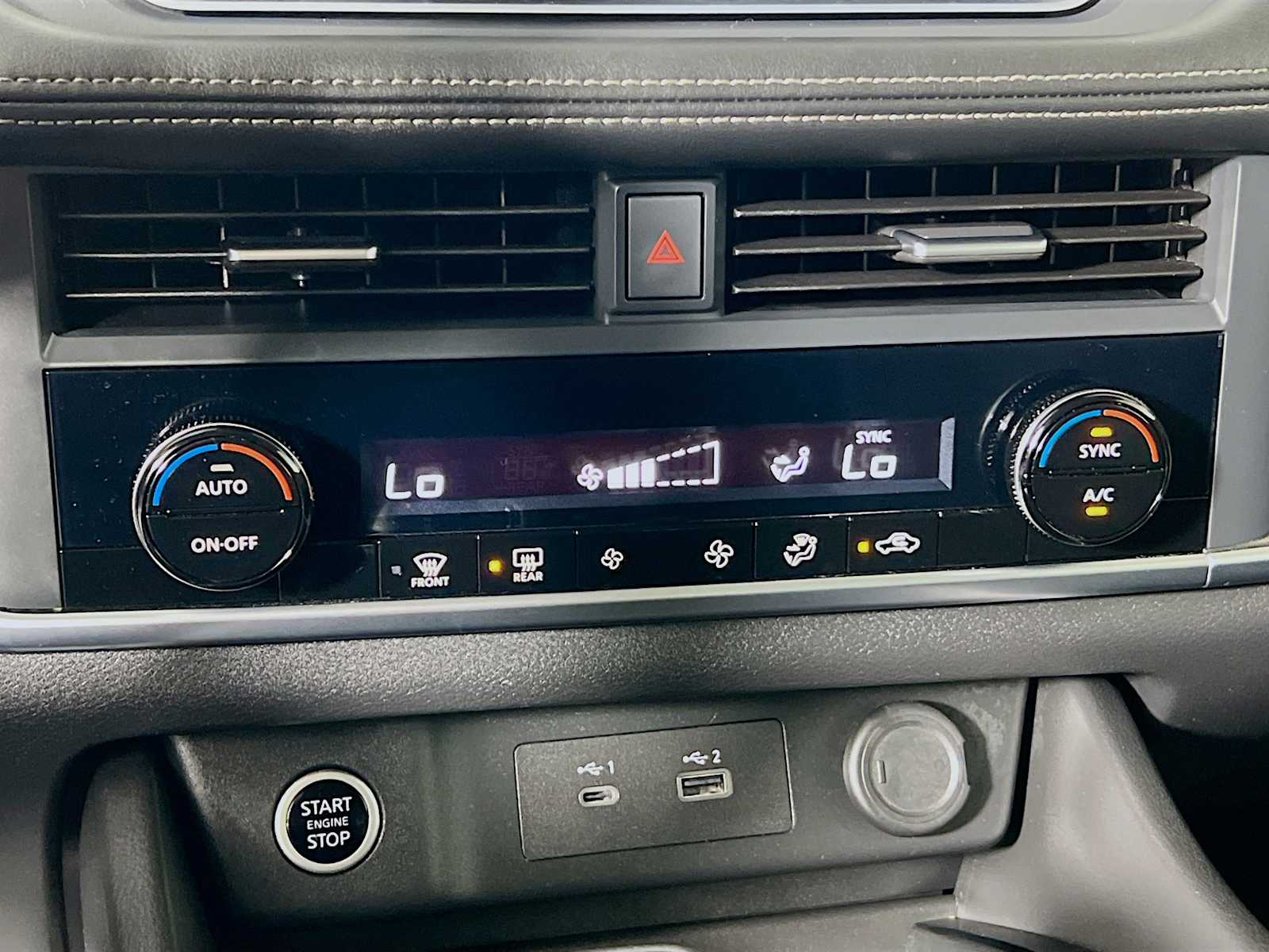 2023 Nissan Rogue SV photo 15