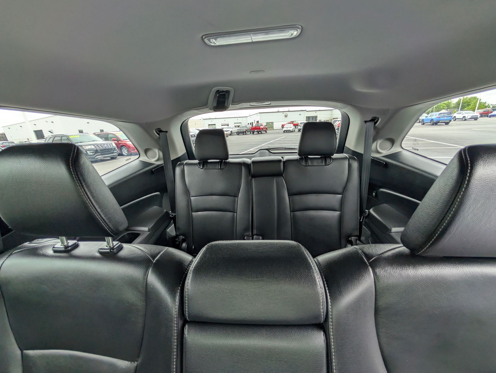 2020 Honda Pilot Touring photo 27