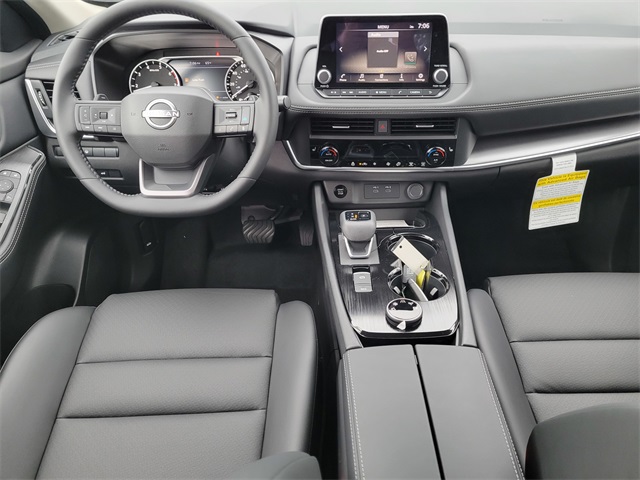 2026 Nissan Rogue SV photo 12