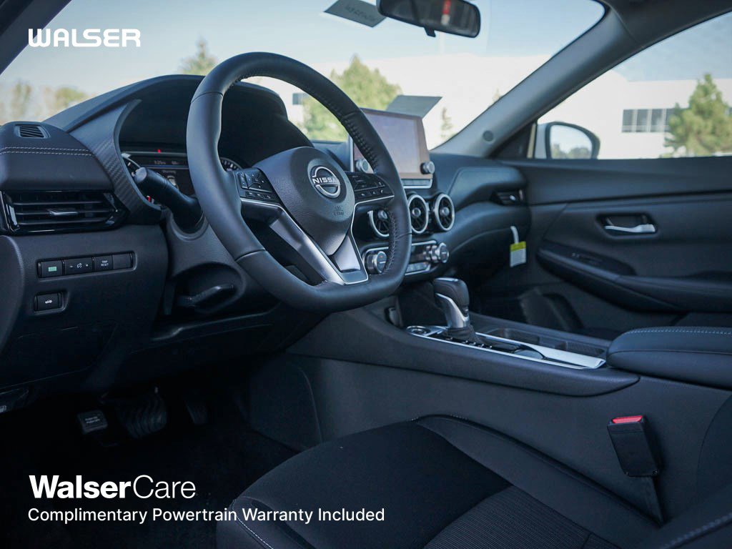 2025 Nissan Sentra SV photo 14