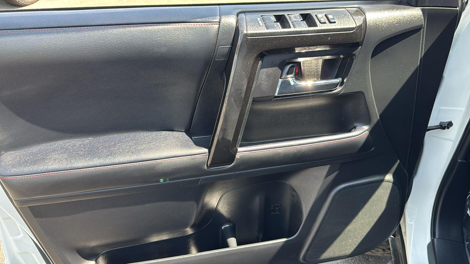 2023 Toyota 4Runner TRD photo 12