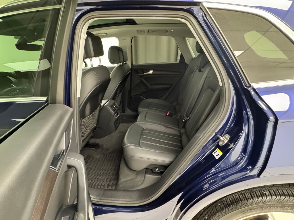 2021 Audi Q5 45 Premium Plus photo 12
