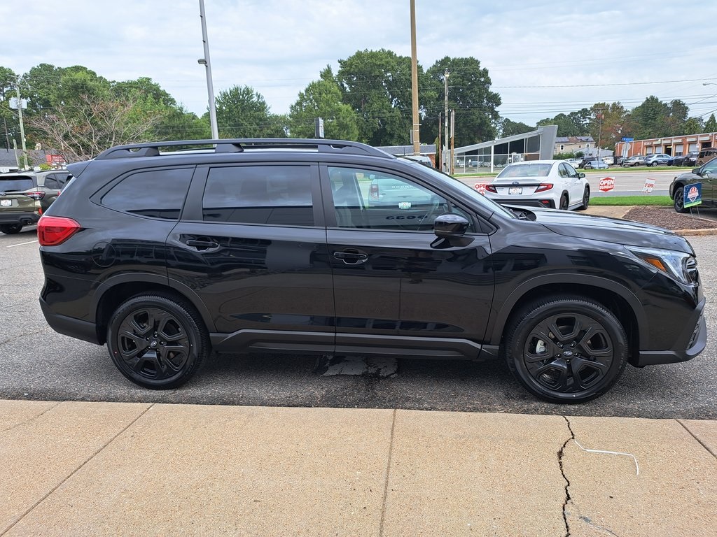 2025 Subaru Ascent Onyx Edition photo 3