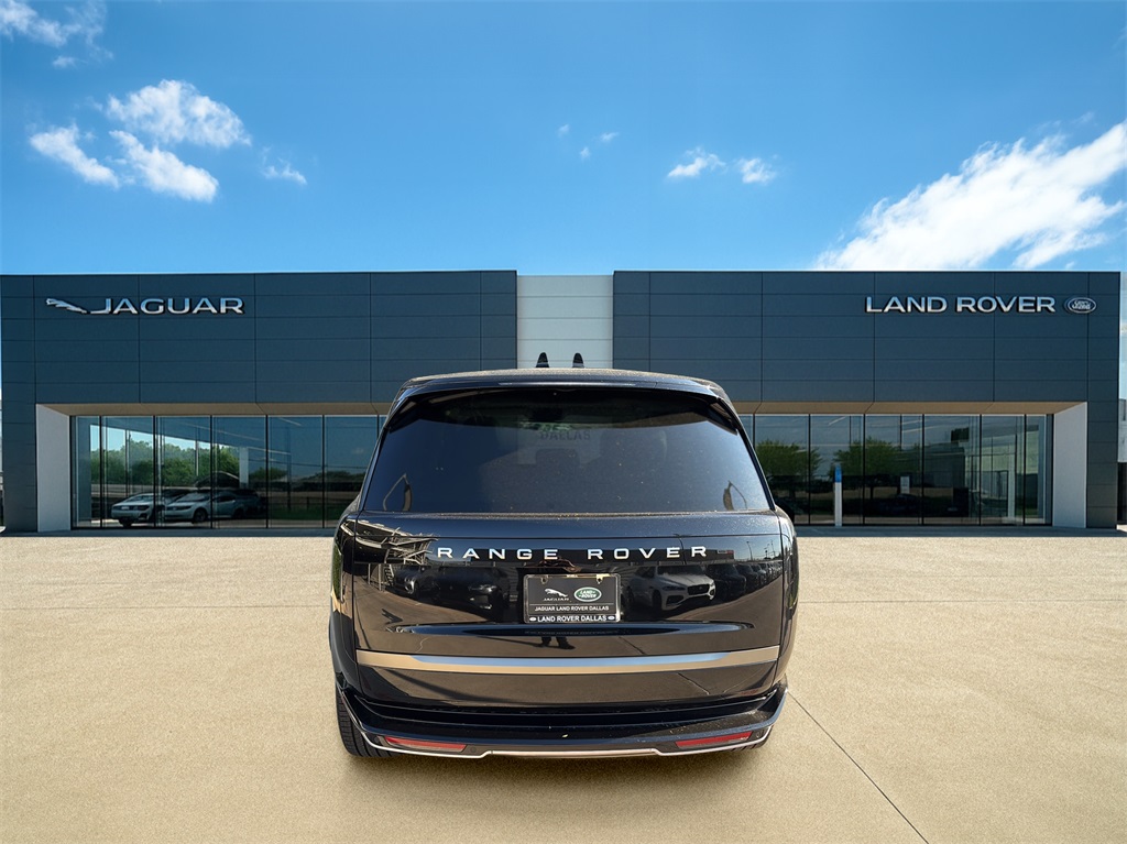 2025 Land Rover Range Rover SE photo 7