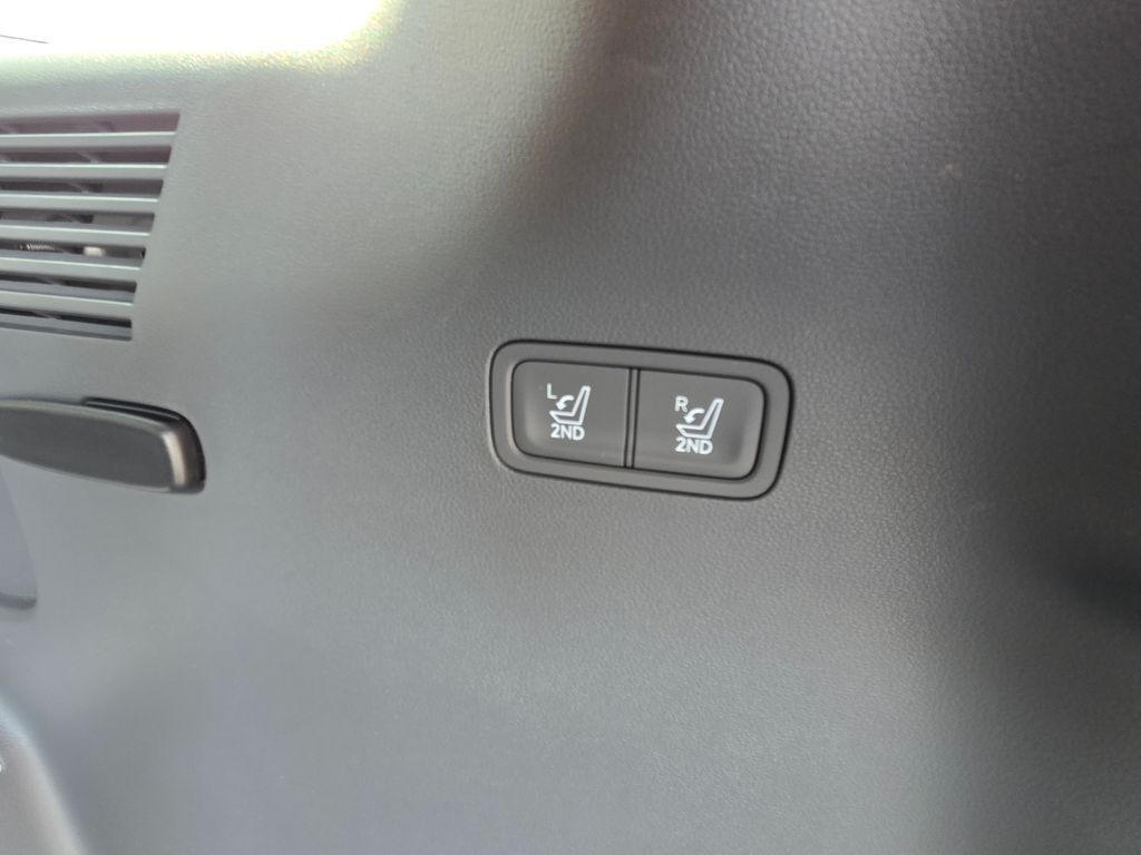 2024 Hyundai Santa Fe Limited photo 19