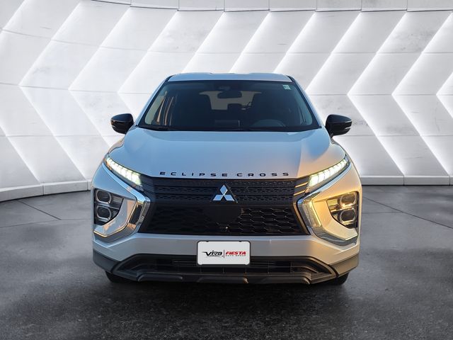 2025 Mitsubishi Eclipse Cross LE photo 2