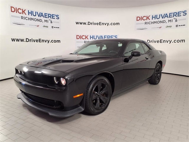 2015 Dodge Challenger SXT